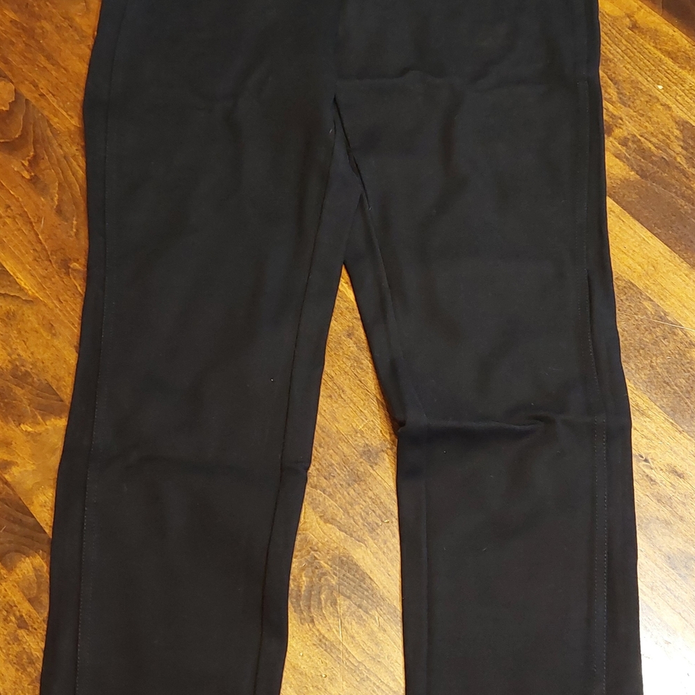 Express Classic Black Apparel